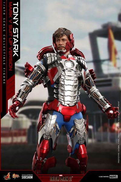 Коллекционная фигурка Железный Человек Hot Toys Iron Man 2 Movie Masterpiece Action Figure 1/6 Tony Stark (Mark V Suit Up Version) 31 cm AFHOT148 фото