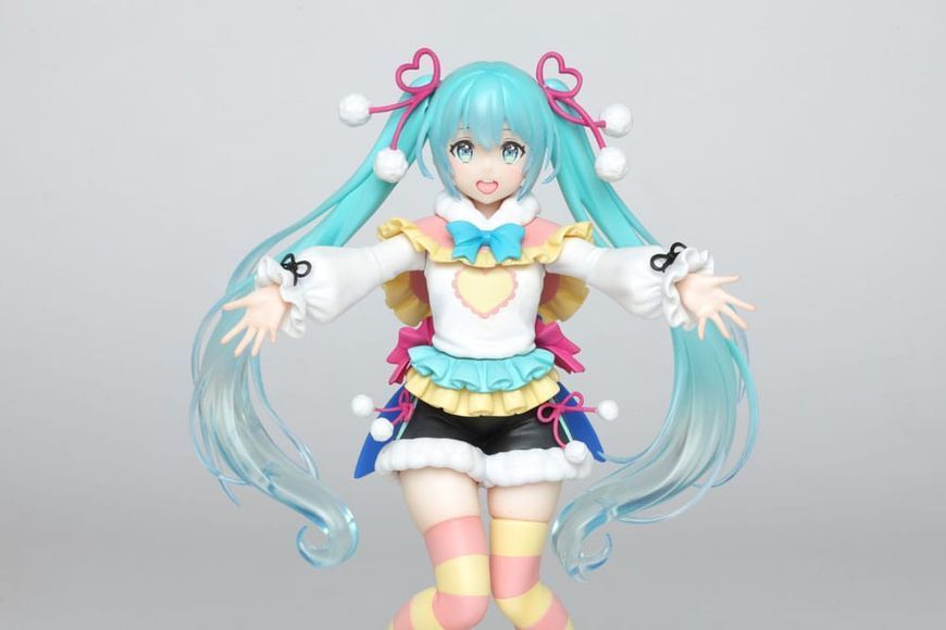 Коллекционная фигурка Taito Prize Hatsune Miku PVC Statue Winter Image Ver. 18 cm AF219 фото