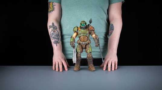 Купити Колекційна фігурка Dark Horse Doom Action Figure 1/6 Doom