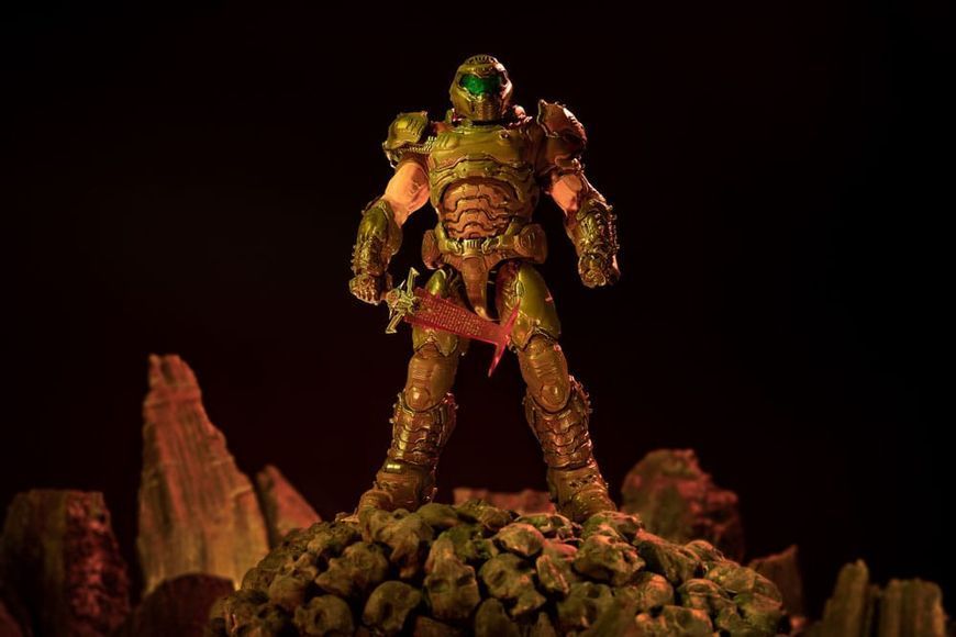 Коллекционная фигурка Dark Horse Doom Action Figure 1/6 Doom Slayer 30 cm AF192 фото