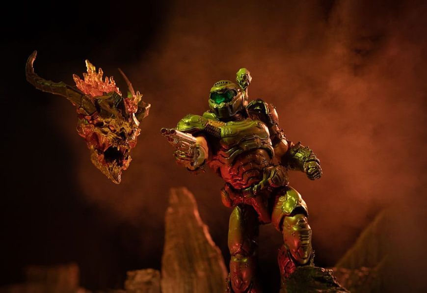 Коллекционная фигурка Dark Horse Doom Action Figure 1/6 Doom Slayer 30 cm AF192 фото