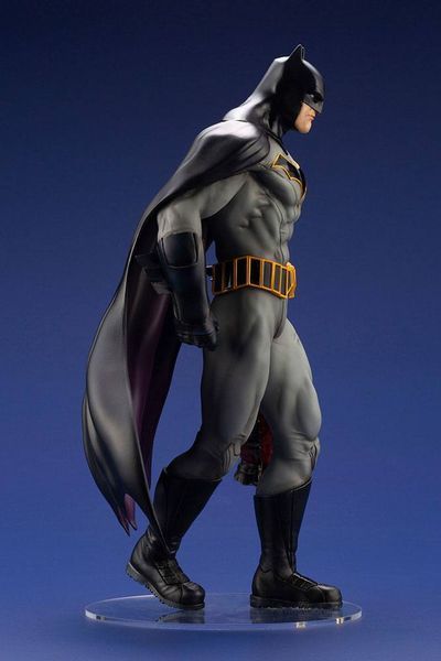 Колекційна фігурка Бетмен DC Comics ARTFX PVC Statue 1/6 Batman (Batman: Last Knight on Earth) 30 cm AF172 фото