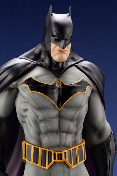 Колекційна фігурка Бетмен DC Comics ARTFX PVC Statue 1/6 Batman (Batman: Last Knight on Earth) 30 cm AF172 фото