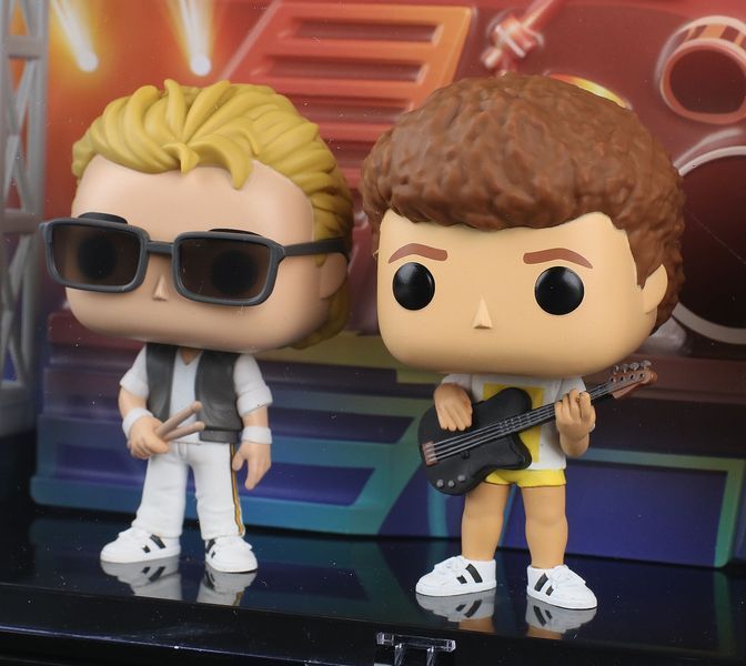 Делюкс набор фигурок Funko Queen POP Moments Deluxe Vinyl Figures 4-Pack Wembley Stadium AF216 фото