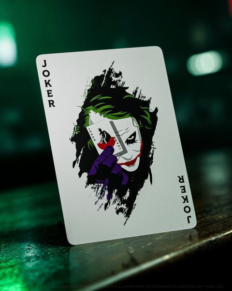 Игральные карты Theory11 Batman 85th Anniversary Playing Cards (52 шт.) T11-BATMAN-85-DECK фото