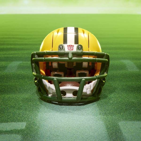 Фігурка Hasbro Transformers x NFL &mdash; Green Bay Packers: Tundra Prime (14 см) HASG2335 фото