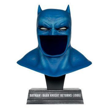 Коллекционная фигурка - Бюст McFarlane Toys The Dark Knight Returns DC Direct Mini Replica 1/3 Batman Cowl 19 cm AF9286 фото