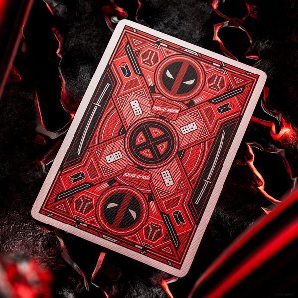 Гральні карти Theory11 Marvel Deadpool Playing Cards (52 шт.) T11-DEADPOOL-DECK фото
