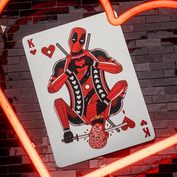Гральні карти Theory11 Marvel Deadpool Playing Cards (52 шт.) T11-DEADPOOL-DECK фото
