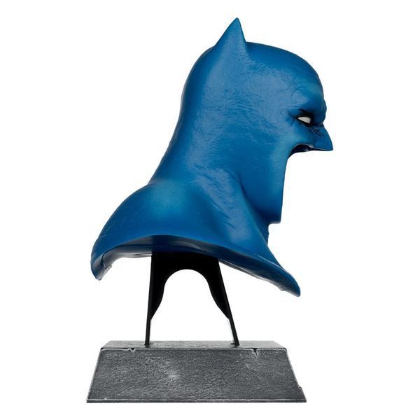 Колекційна фігурка - Бюст McFarlane Toys The Dark Knight Returns DC Direct Mini Replica 1/3 Batman Cowl 19 cm AF9286 фото