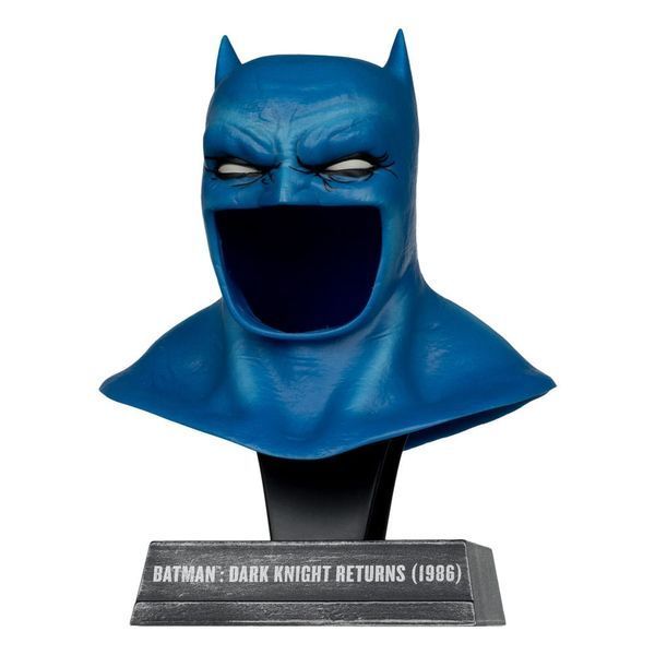Колекційна фігурка - Бюст McFarlane Toys The Dark Knight Returns DC Direct Mini Replica 1/3 Batman Cowl 19 cm AF9286 фото