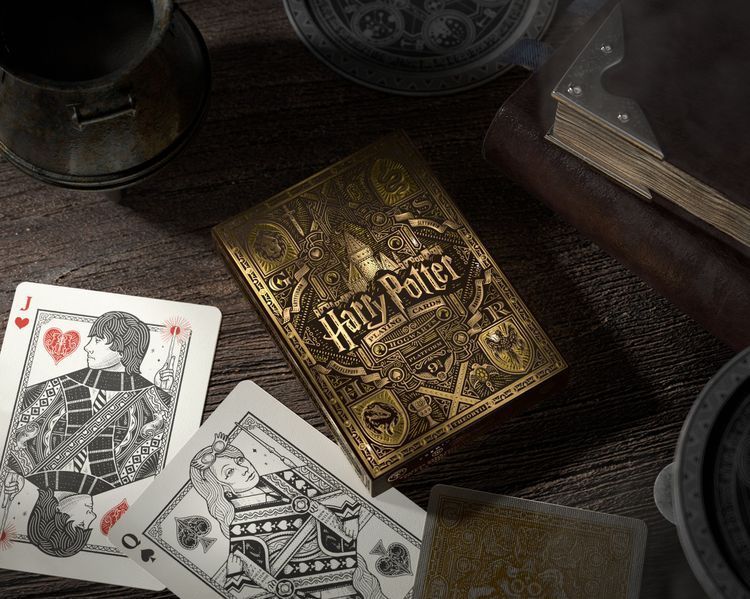 Игральные карты Theory11 Harry Potter Playing Cards Yellow (52 шт.) T11-HARRY-POTTER-YELLOW фото