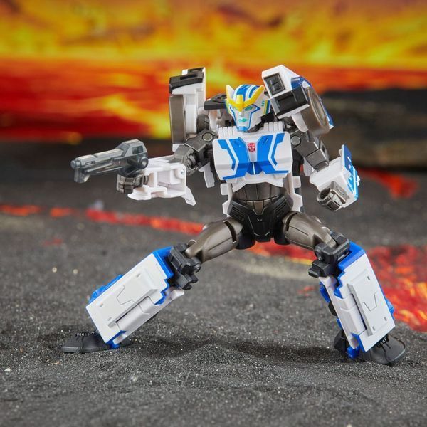 Экшн-фигурка Hasbro Трансформеры Transformers Generations Legacy United Deluxe Class Action Figure Robots in Disguise 2015 Universe Strongarm 14 cm AF386 фото