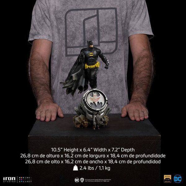 Коллекционная фигурка Iron Studios DC Comics BDS Art Scale Statue 1/10 Batman Deluxe (Black Version Exclusive) 30 cm AF338 фото