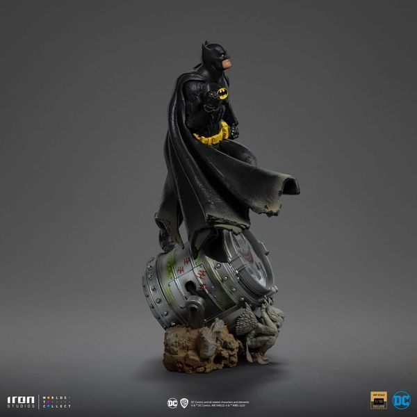 Коллекционная фигурка Iron Studios DC Comics BDS Art Scale Statue 1/10 Batman Deluxe (Black Version Exclusive) 30 cm AF338 фото