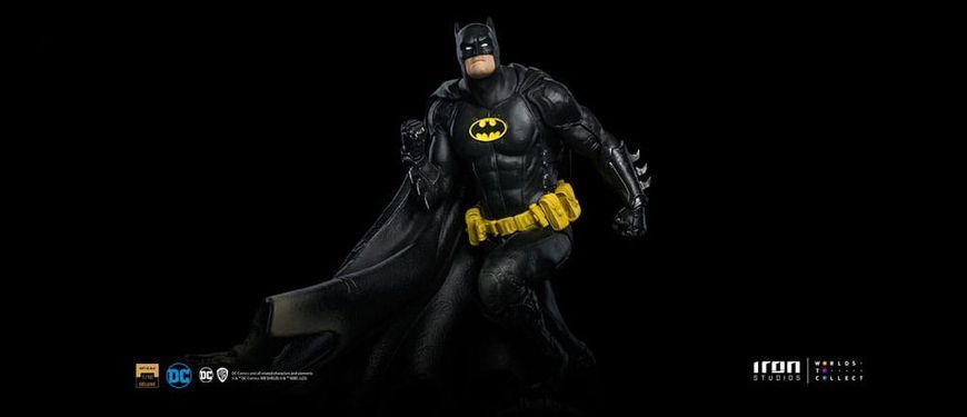 Коллекционная фигурка Iron Studios DC Comics BDS Art Scale Statue 1/10 Batman Deluxe (Black Version Exclusive) 30 cm AF338 фото